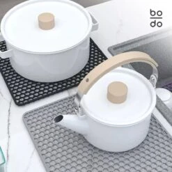 BODO Gootsteenmat Siliconen Donker Grijs - 34.5 X 34.5 Cm - Keuken Accessoires - Gootsteen Beschermer - Onderzetters Siliconen - Anti Kras 18 BODO Gootsteenmat Siliconen Donker Grijs - 34.5 X 34.5 Cm - Keuken Accessoires - Gootsteen Beschermer - Onderzetters Siliconen - Anti Kras -Thuis Winkel 1200x1200 456