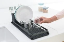 Brabantia SinkSide Afdruiprek Compact - Dark Grey 12 Brabantia SinkSide Afdruiprek Compact - Dark Grey -Thuis Winkel 1200x799 2