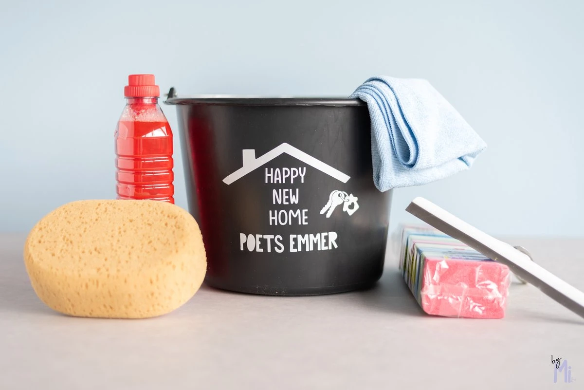 ByMi| Poetsemmer Happy New Home | Cadeautje Huis |Housewarming |Nieuwe Woning | Gepersonaliseerd 4 ByMi| Poetsemmer Happy New Home | Cadeautje Huis |Housewarming |Nieuwe Woning | Gepersonaliseerd - Afbeelding 2