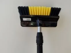 Zonnepanelen / Auto / Ramen Wassen Telescoopsteel Met Borstel Waterdoorlatende Wasborstel Met Telescopische Steel 4 Meter En Gardena Aansluiting / Wasborstel Met Uitschuifbare Telescoopsteel Met Waterdoorvoer 10 Zonnepanelen / Auto / Ramen Wassen Telescoopsteel Met Borstel Waterdoorlatende Wasborstel Met Telescopische Steel 4 Meter En Gardena Aansluiting / Wasborstel Met Uitschuifbare Telescoopsteel Met Waterdoorvoer -Thuis Winkel 1200x899 3